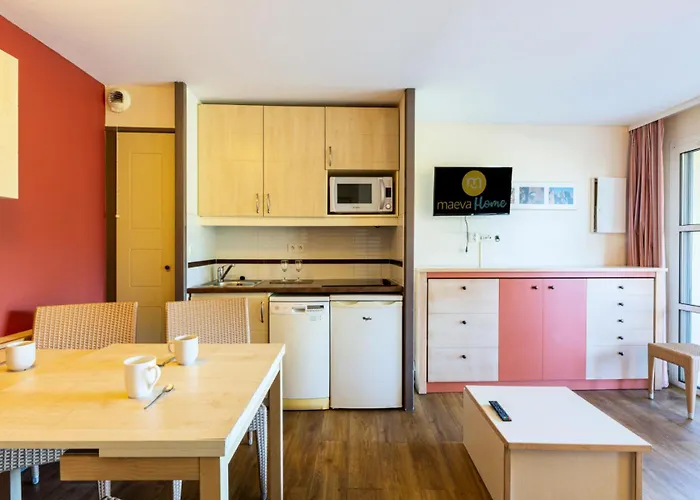 Le Village De Cap Esterel - Maeva - 2 Pieces 5 Personnes - Confort Mae-6094 * Сен-Рафаэль